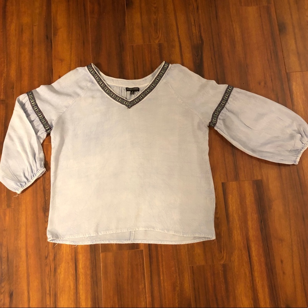 SOLD! Style Envy BOHO Style Shirt 🦋